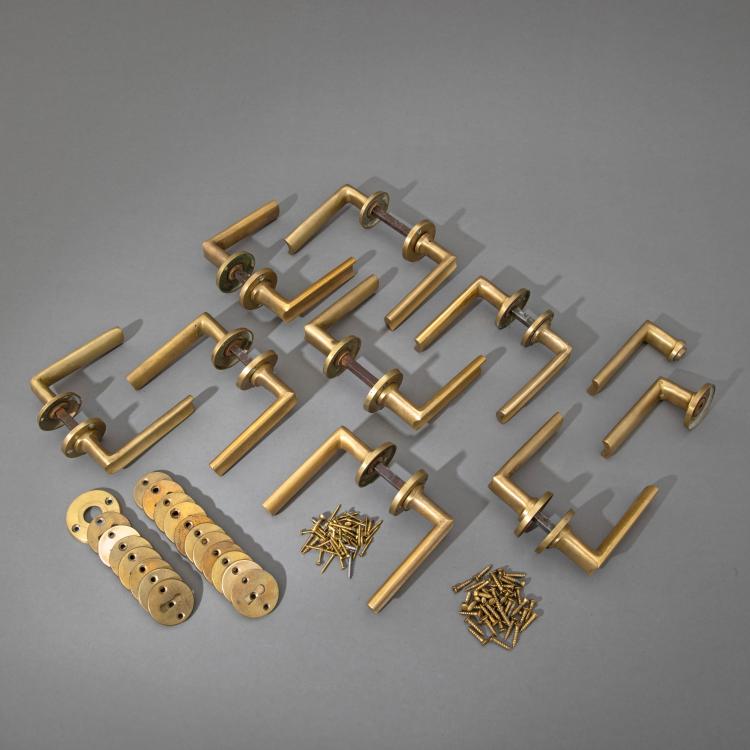 Hauptbild zu Objekt, 9 T&uuml;rdr&uuml;cker Sets, 1930er-50er Jahre, Italien/Italy, K-17 505