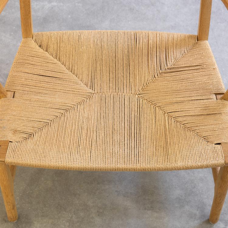 Bild 2 zu Objekt, Sessel Modell CH 22, Hans J. Wegner, Carl Hansen & Son, Odense, K-18 521
