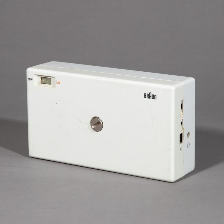 Bild 8 zu Objekt, Model T 31 Portable Radio + 80 GB iPod, Dieter Rams, Braun AG, Frankfurt am Main, Apple, Cupertino, K-18 426