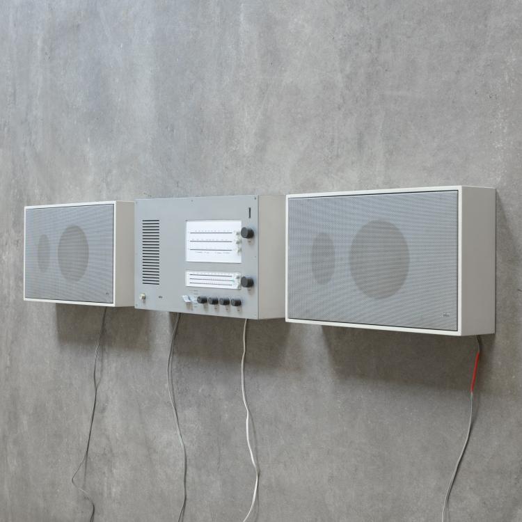 Bild 1 zu Objekt, Wall-Mounted Control Unit, Model TS 45/1 + 2  Flat-Panel Speaker, Model LS 450/2, Dieter Rams, Braun, Frankfurt am Main, K-18 432