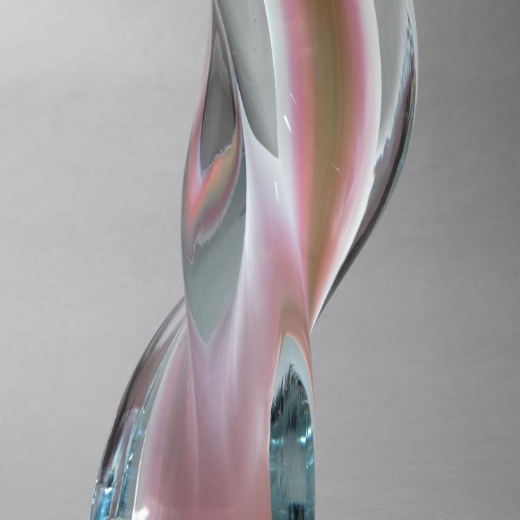 Bild 2 zu Objekt, Decending Form, 1982, 