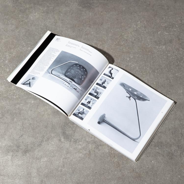 Bild 7 zu Objekt, Mezzadro Stool and Book Castiglioni - Meister des Design der Gegenwart, Achille Castiglioni, Zanotta, Mailand, K-18 612