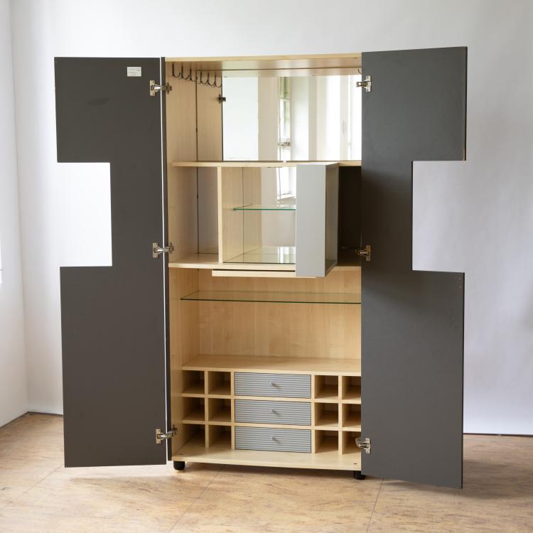 Bild 3 zu Objekt, Limited-Edition Bar Cabinet with Gold Marilyn Monroe Design, Andy Warhol (after), K-18 708