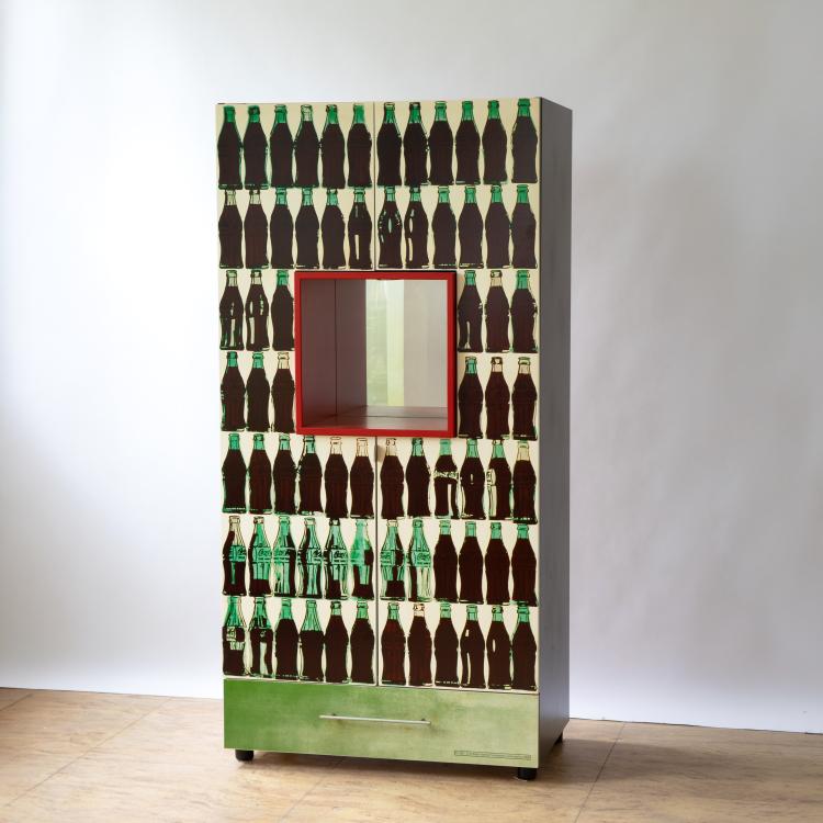 Hauptbild zu Objekt, Limited-Edition Bar Cabinet Model Coca-Cola Bottles, Andy Warhol (after), K-18 707