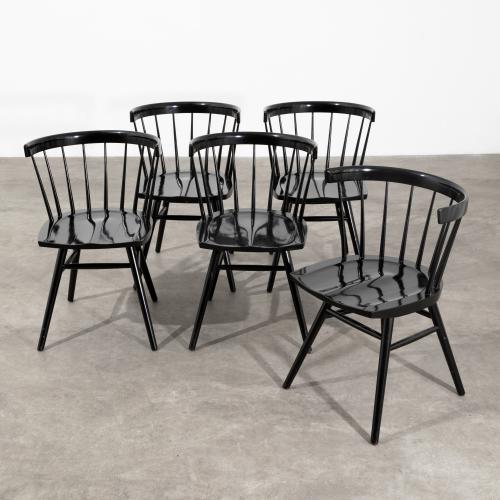 5 Stühle Modell Straight Chair
