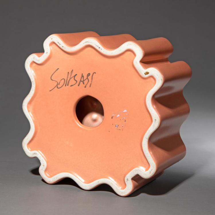 Bild 4 zu Objekt, Ashtray model Y39, Ettore Sottsass, Bitossi, Montelupo, K-18 619
