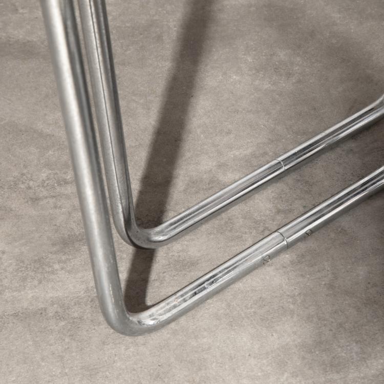 Bild 4 zu Objekt, 4 Nesting Tables, Model B9, Marcel Breuer, Basler Eisenm&ouml;belfabrik AG, Sissach, K-18 380