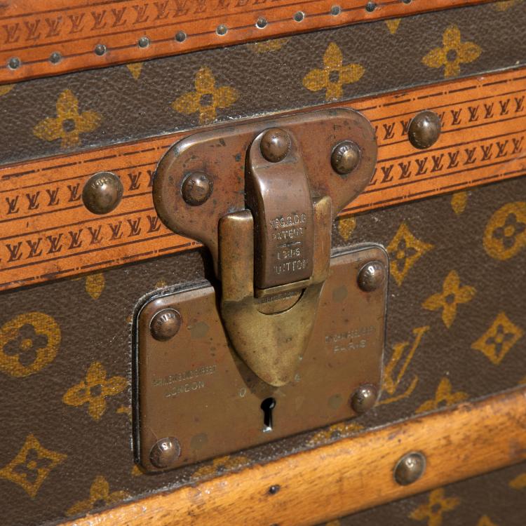 Bild 1 zu Objekt, Antike Louis Vuitton 'Monogram Canvas' Reisetruhe, ca. 1920er Jahre, Vuitton, Louis, Paris, 